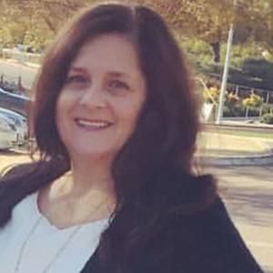 Meet your Posher, Lilia sanchez